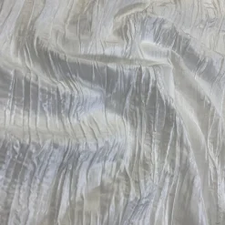Accordion Taffeta Table Linen in Ivory