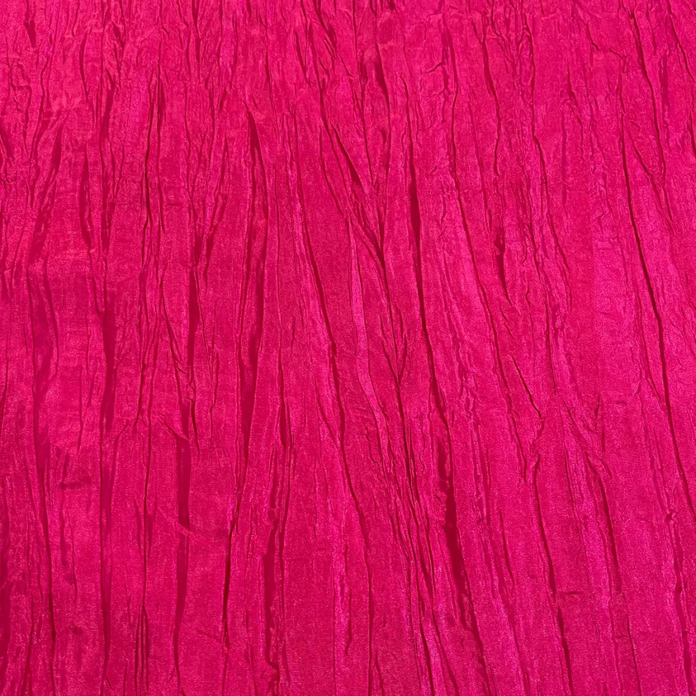 Accordion Taffeta Table Runner in Fuchsia