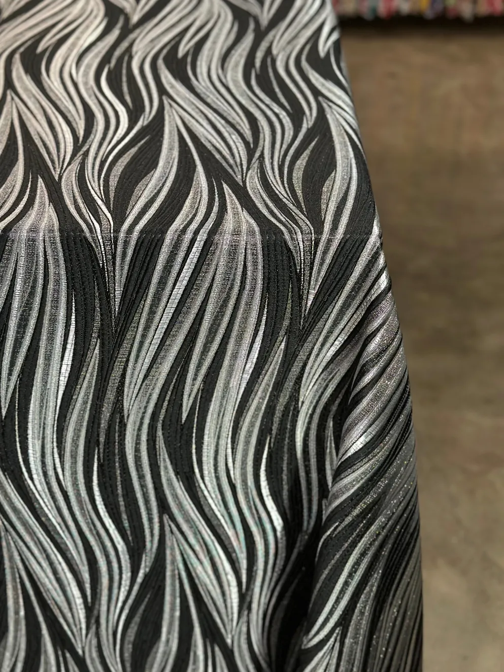 Allure Jacquard Table Linen in Black and Silver