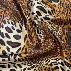Animal Print Table Linen in Leopard