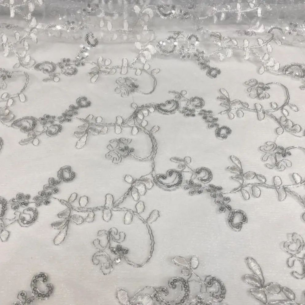 Basil Leaf Embroidery Table Linen in Silver