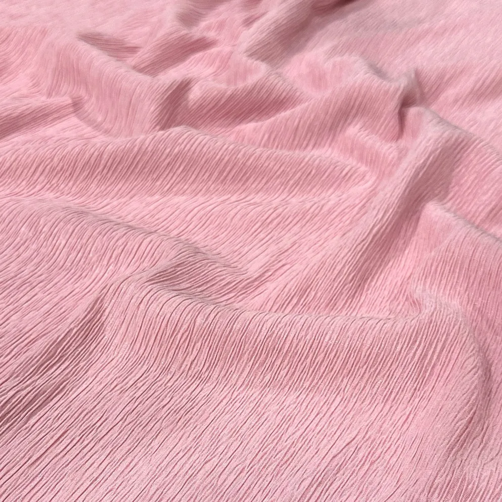 Bella Crepe Table Linen in Pink