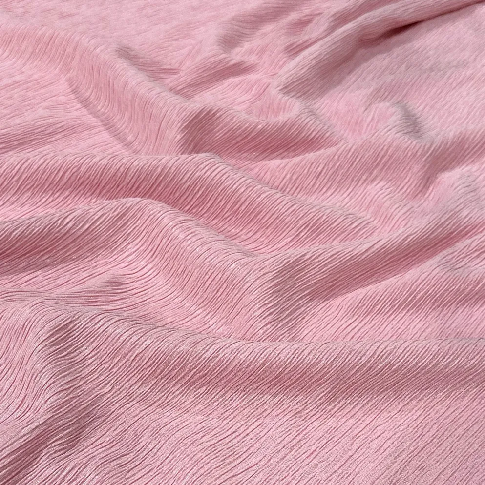 Bella Crepe Table Linen in Pink
