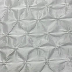 Belly Button (Pinwheel) Table Linen in White