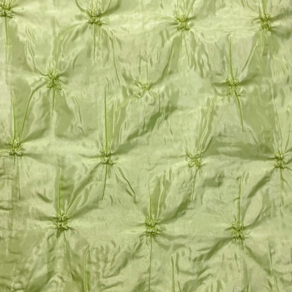 Belly Button (Pinwheel) Table Runner in Lt Sage