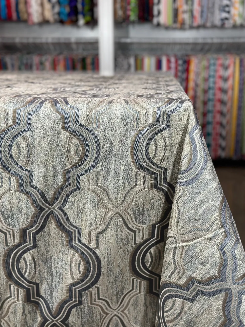 Bentley Jacquard Table Linen in Silver