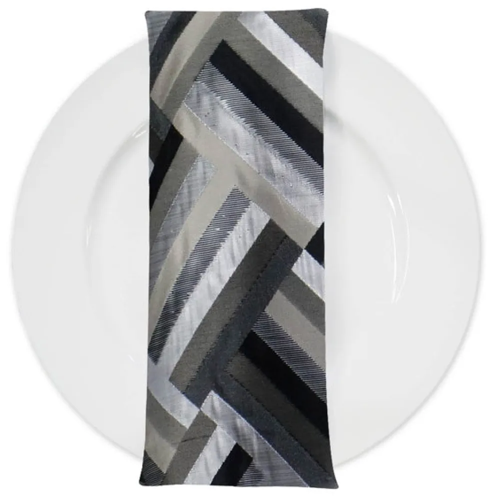 Broadway Jacquard (Reversible) Table Napkin in Black