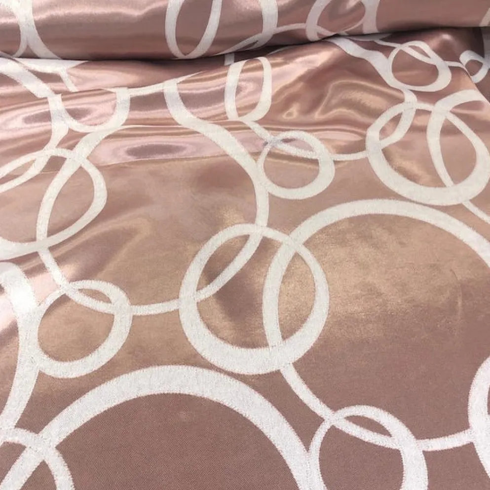 Cirque Jacquard (Reversible) Table Runner in Dusty Rose