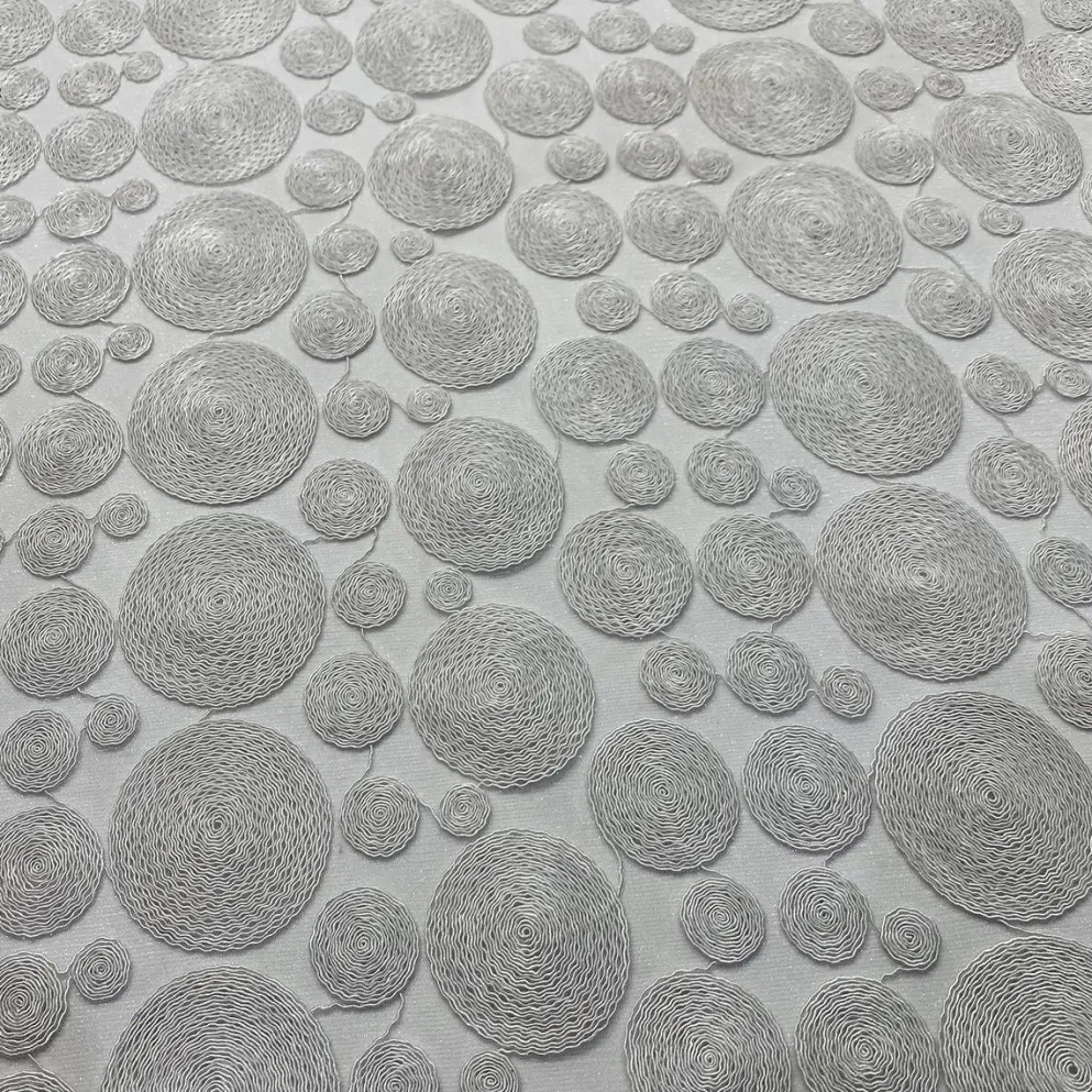 Coin Table Linen in White