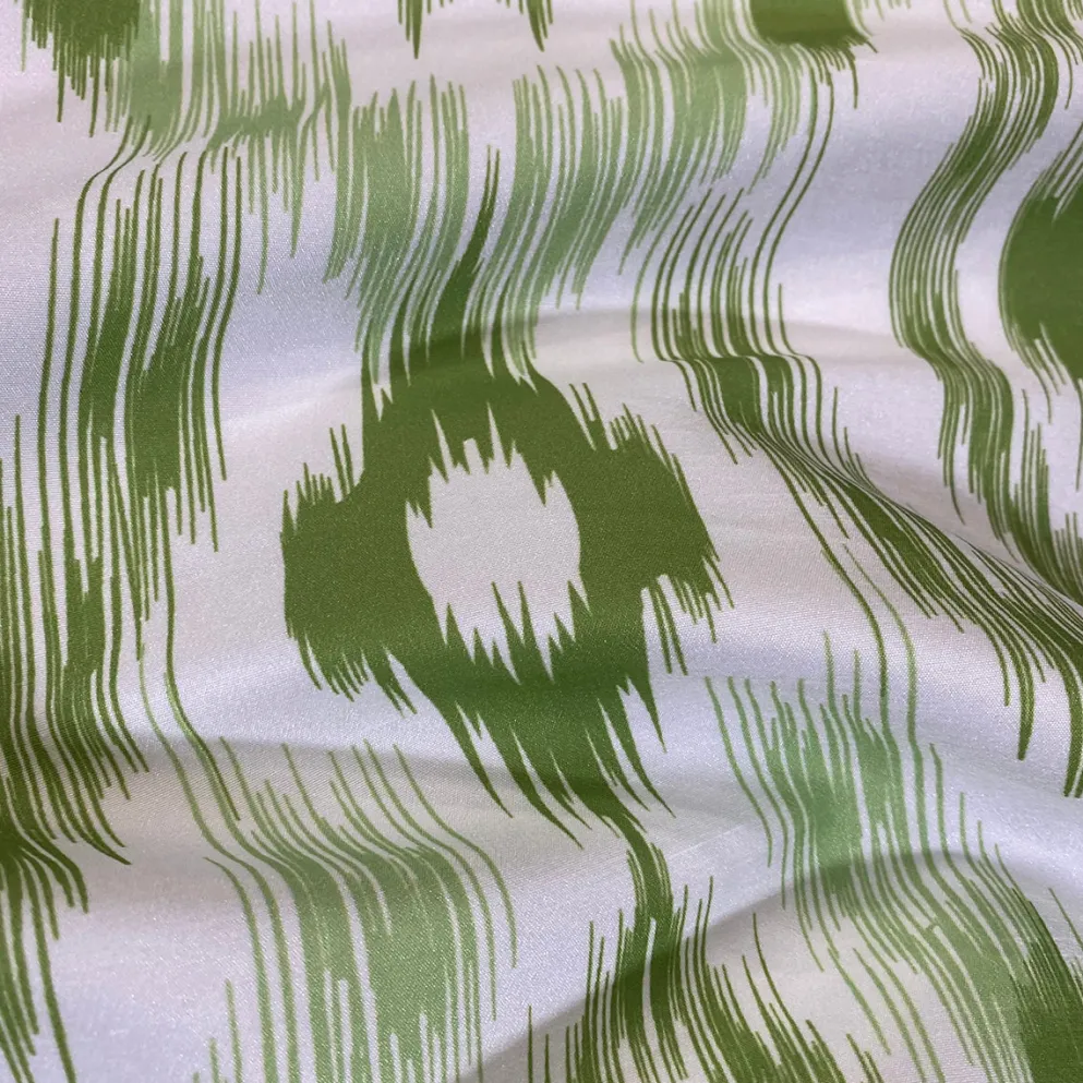 Cosmo Print (Dupioni) Table Linen in Avocado