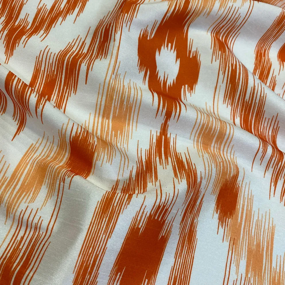Cosmo Print (Dupioni) Table Runner in Orange