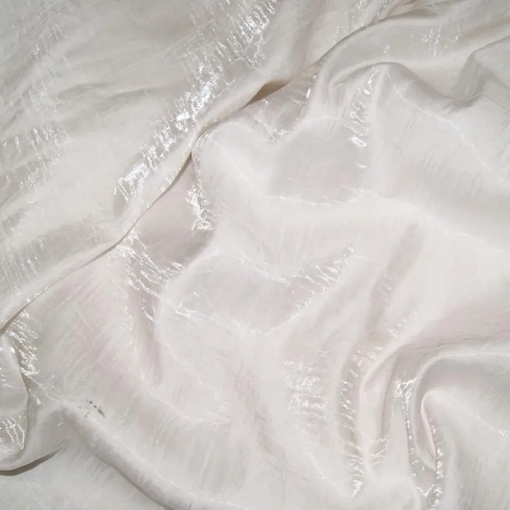 Crush Shimmer (Galaxy) Table Linen in White
