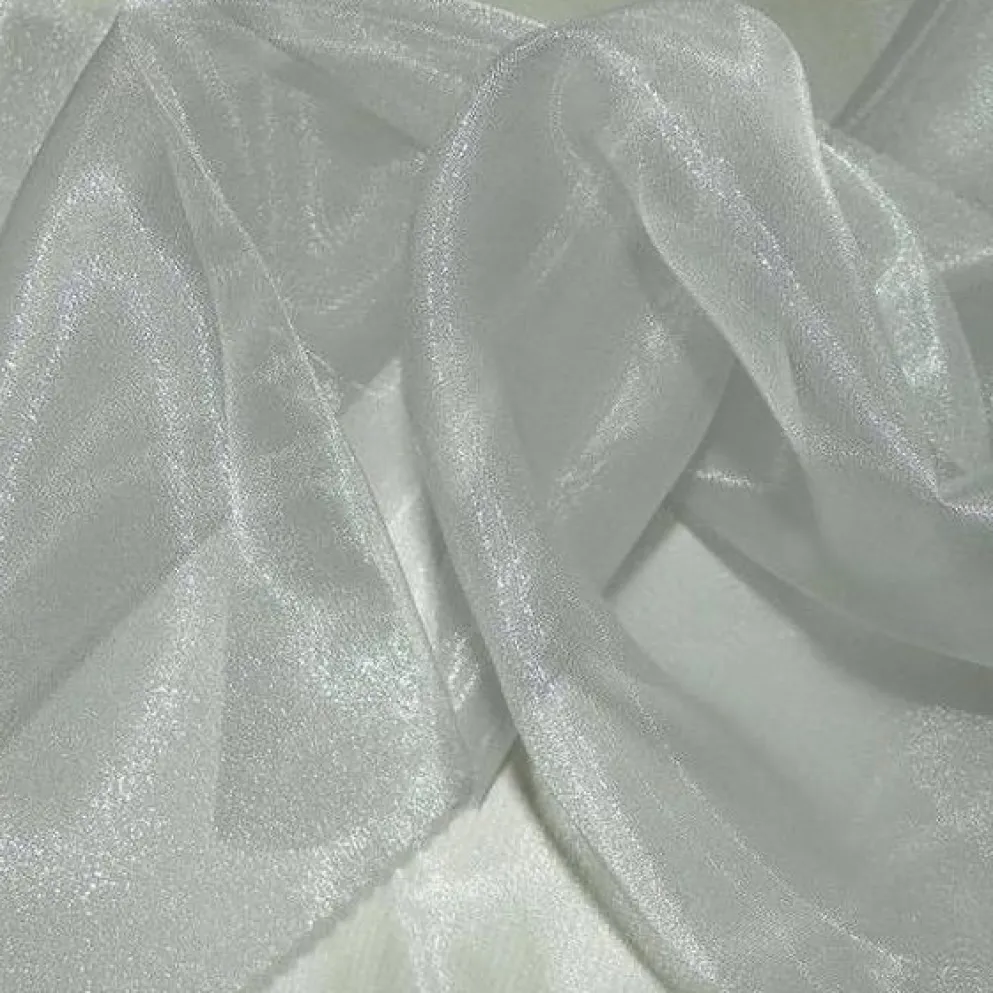 Crystal Organza Table Linen in Silver 922