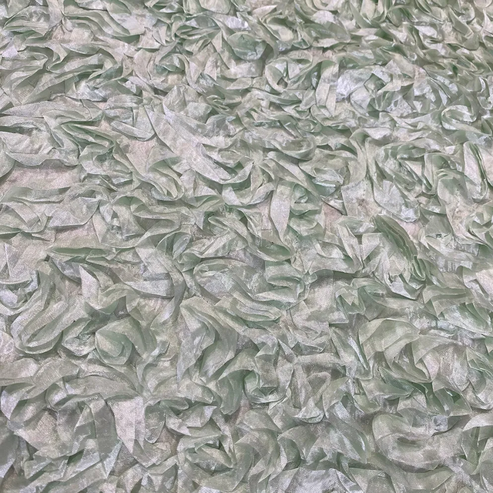 Curly Satin Table Linen In Mint