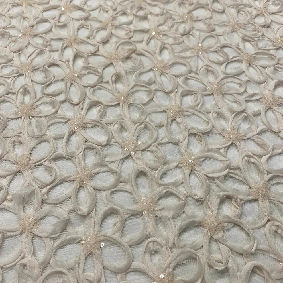 Daisy Sequins Table Linen in Ivory