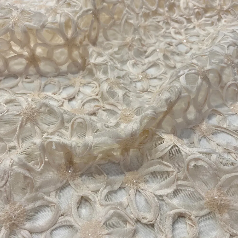 Daisy Sequins Table Linen in Ivory
