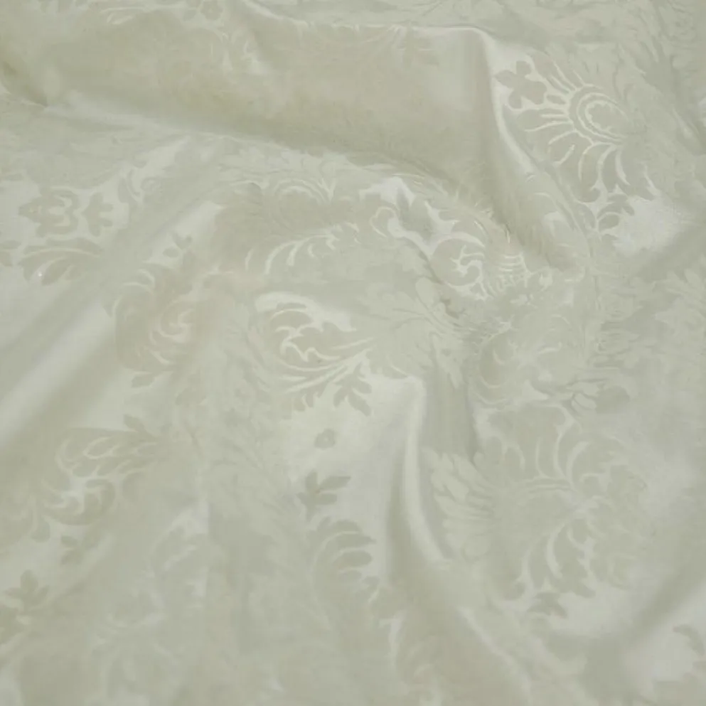 Damask Flocking Taffeta Table Runner in Ivory on Ivory