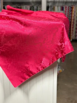 Damask Poly Table Linen in Fuchsia 1225