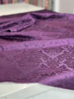 Damask Poly Table Linen in Raisin 1356