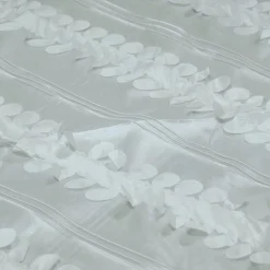 Diagonal Taffeta Table Linen in White