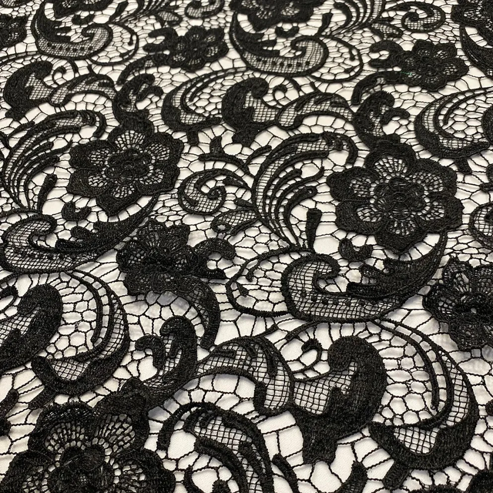 English Lace (w/ Poly Lining) Table Napkin in Black