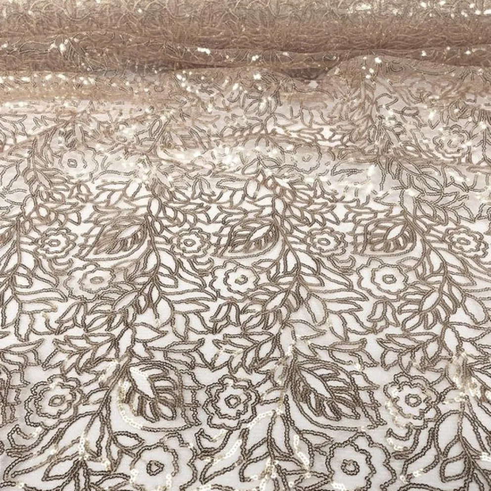Fiori Leaf Sequins Table Linen in Champagne