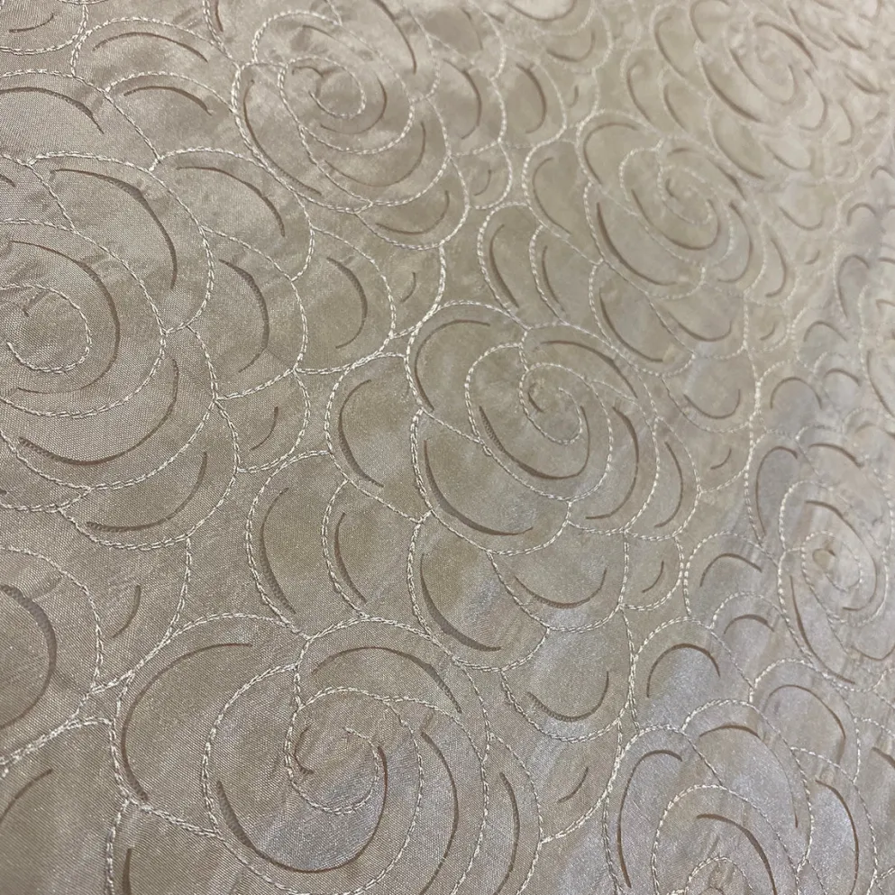 Flora Rose Table Linen in Champagne