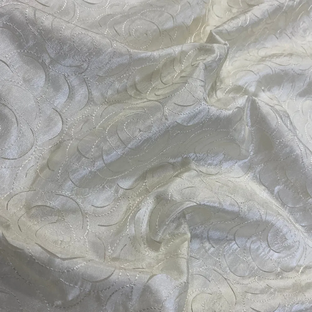Flora Rose Table Linen in Ivory