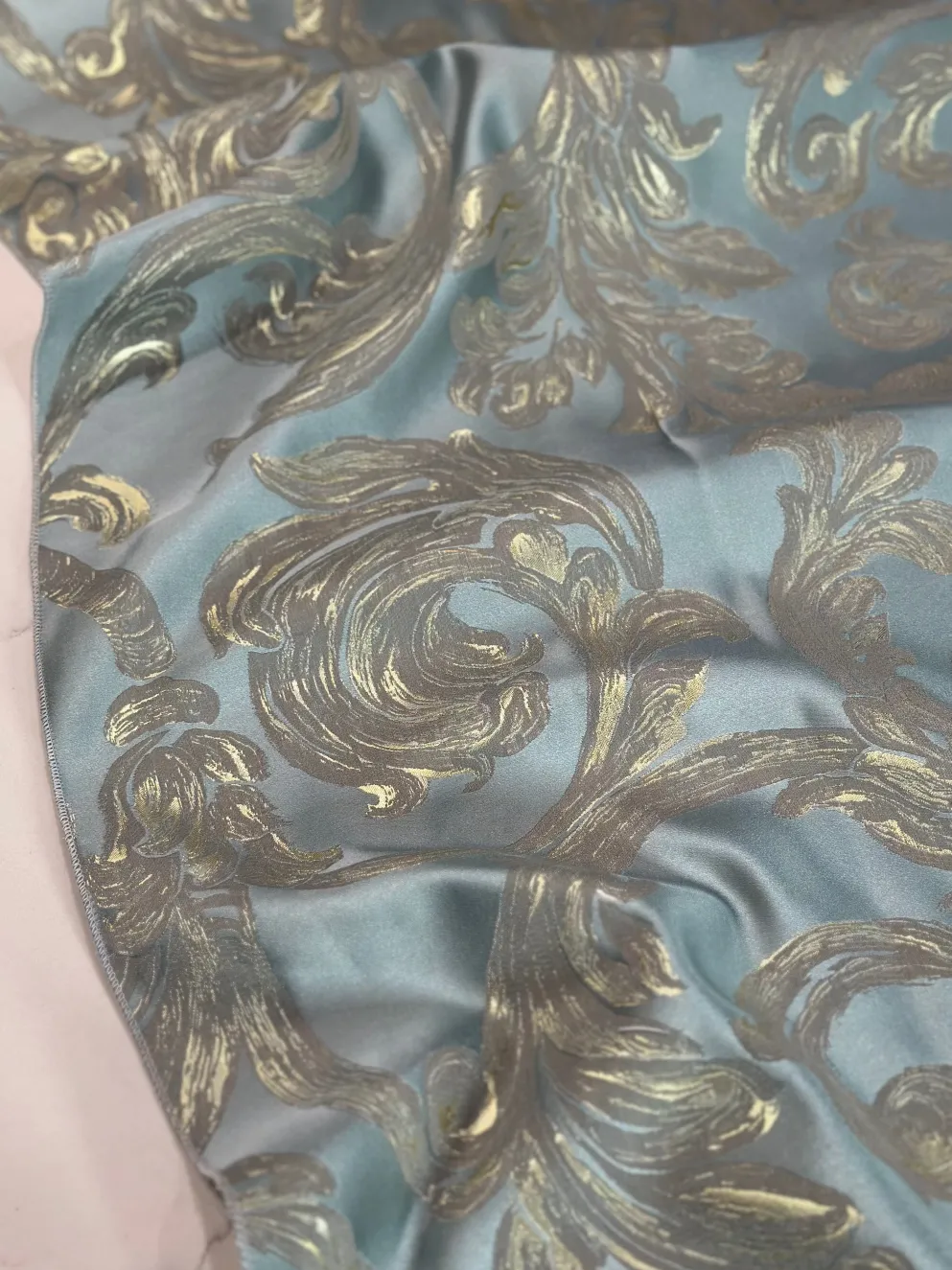 Florence Jacquard Table Linen in Blue