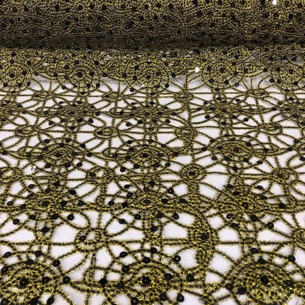 Flower Chain Lace Table Linen in Black and Gold