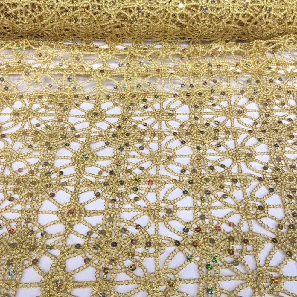 Flower Chain Lace Table Linen in Gold and Gold