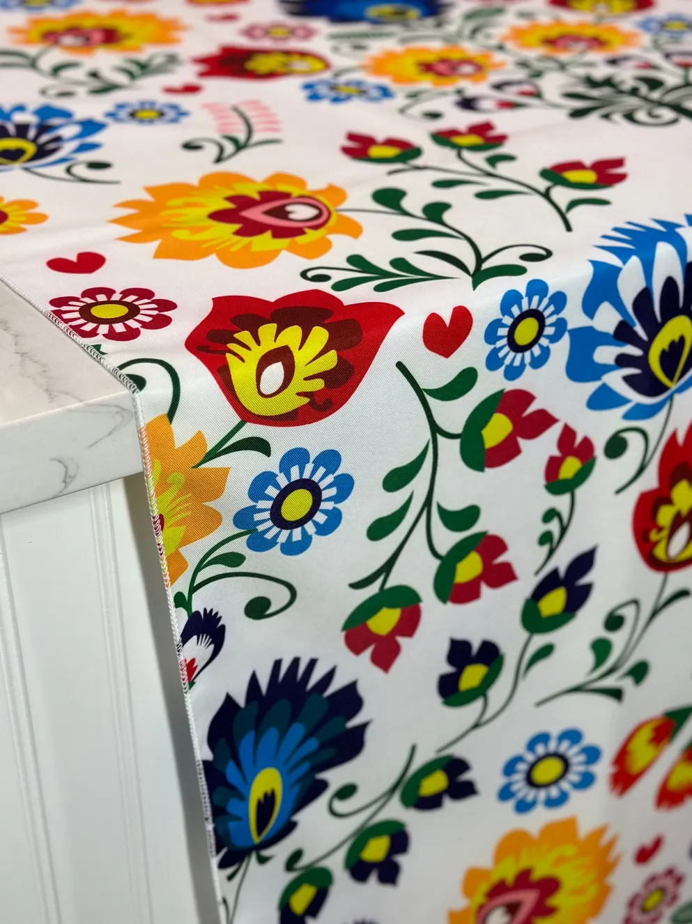 Flower Hoop (Poly Print) Table Linen