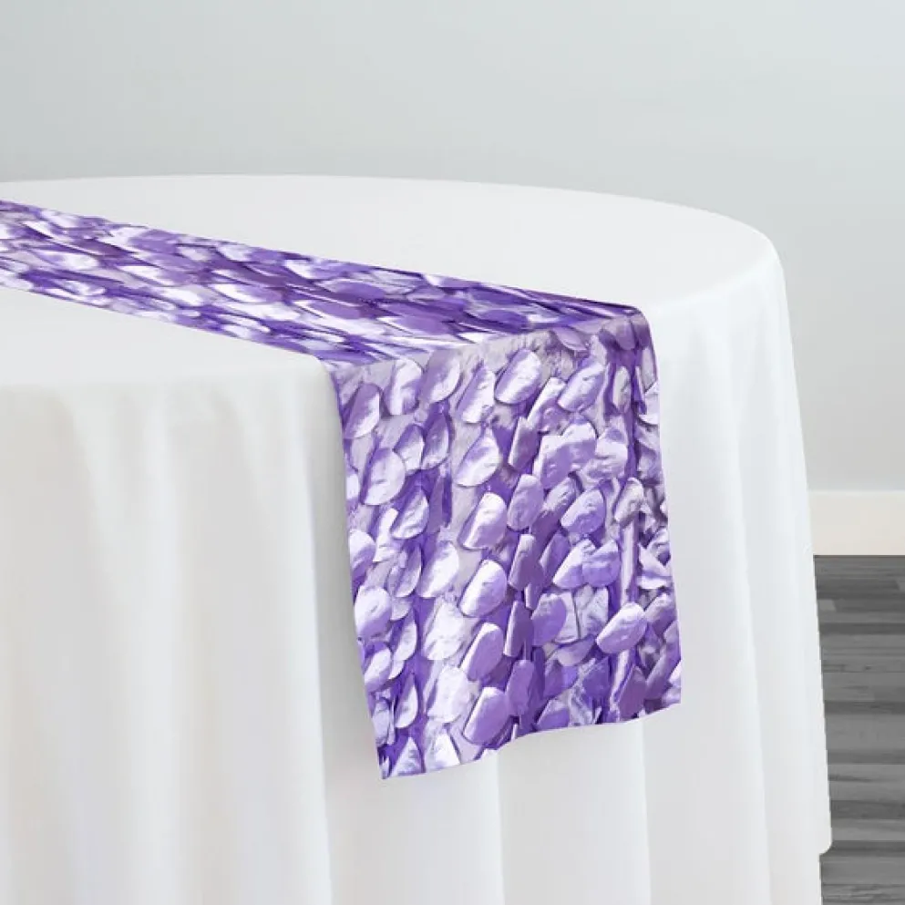 Funzie (Circle Hanging) Taffeta Table Runner in Lilac