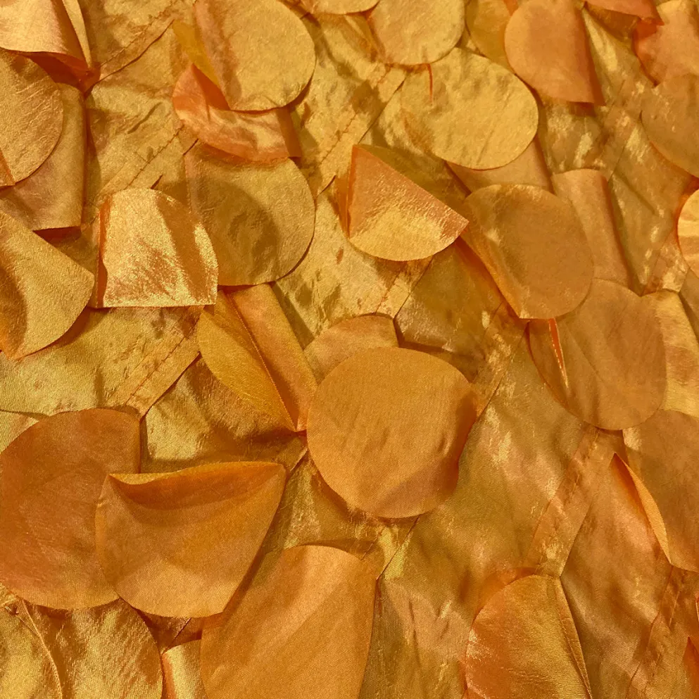 Funzie (Circle Hanging) Taffeta Table Runner in Orange