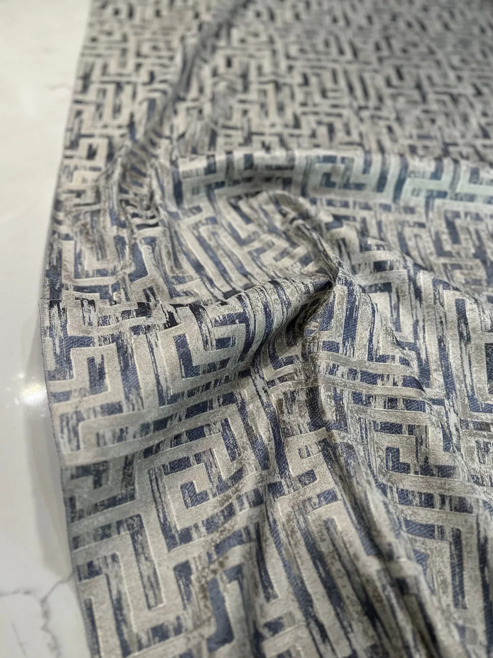 Gio Jacquard Table Linen in Blue