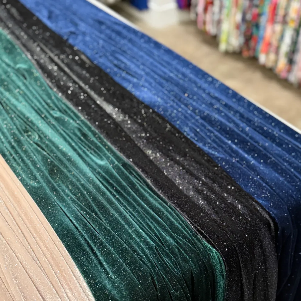 Glitter Velour Table Linen in Jade
