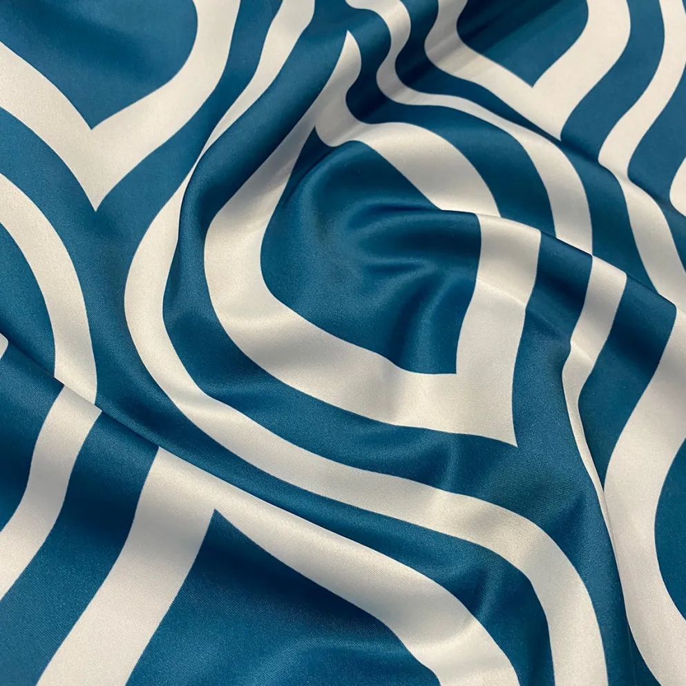 Groovy Print (Lamour) Table Runner in Teal