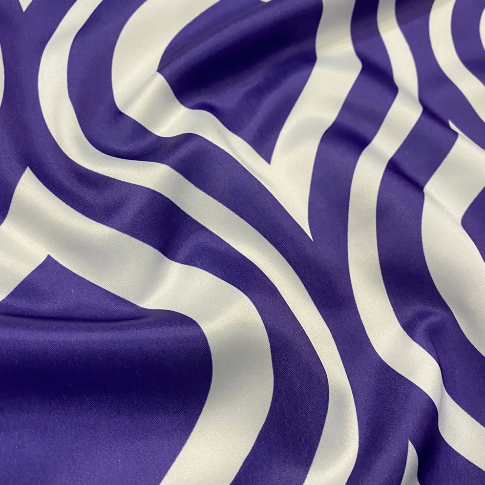 Groovy Print (Lamour) Table Runner in Purple
