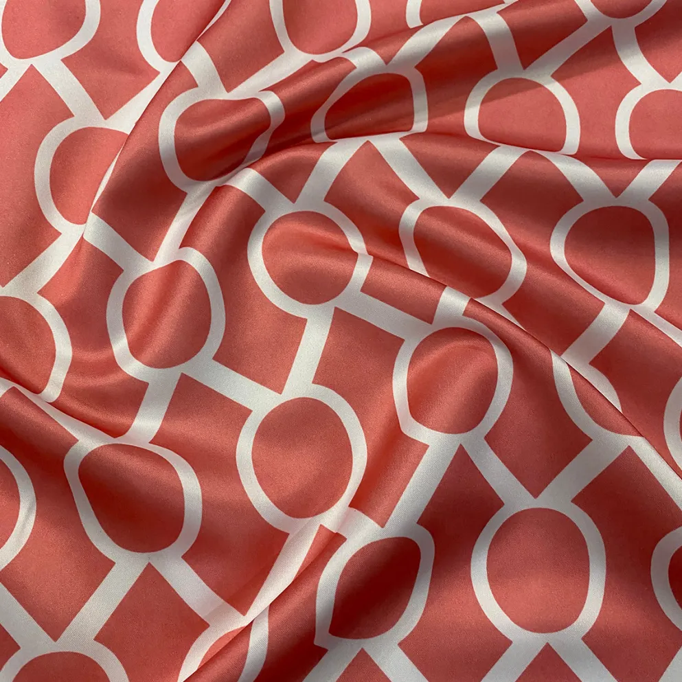 Halo Print (Lamour) Table Runner in Coral
