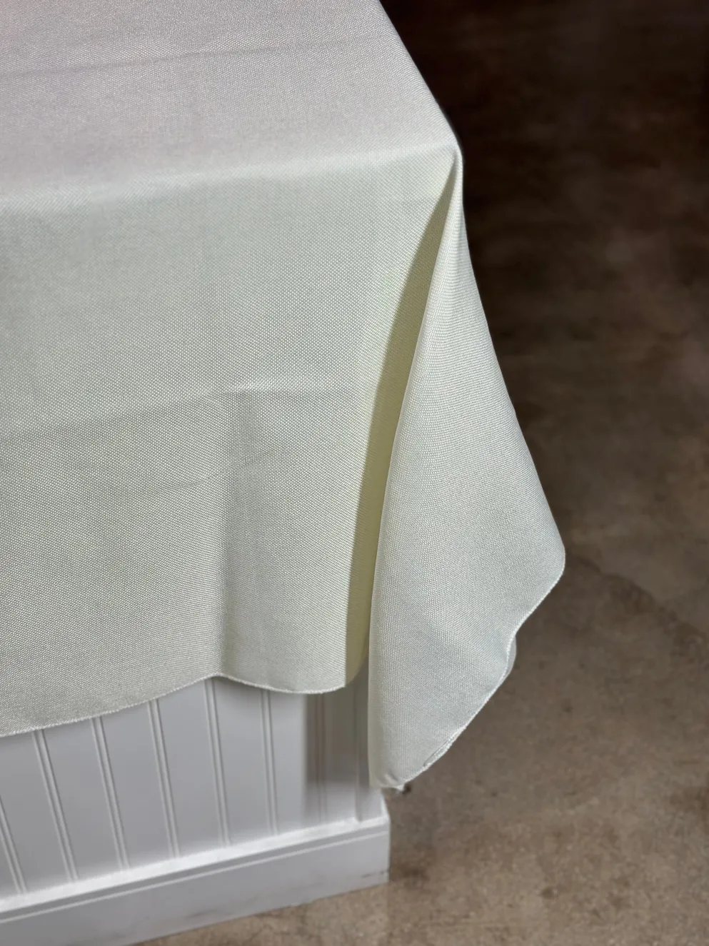 Imitation Burlap Table Linen in Ivory