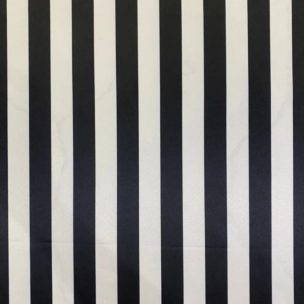 Lamour Prints Table Runner in 1" Stripe
