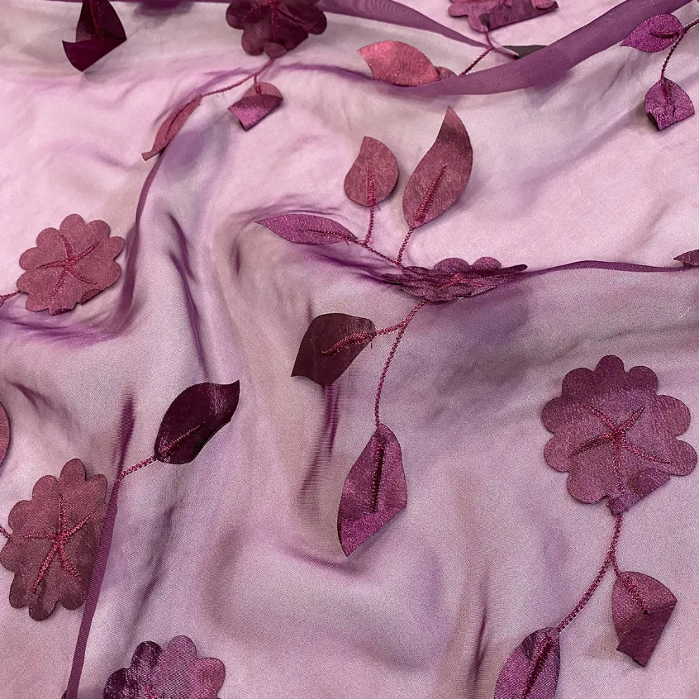 Lily Petal Table Runner in Plum
