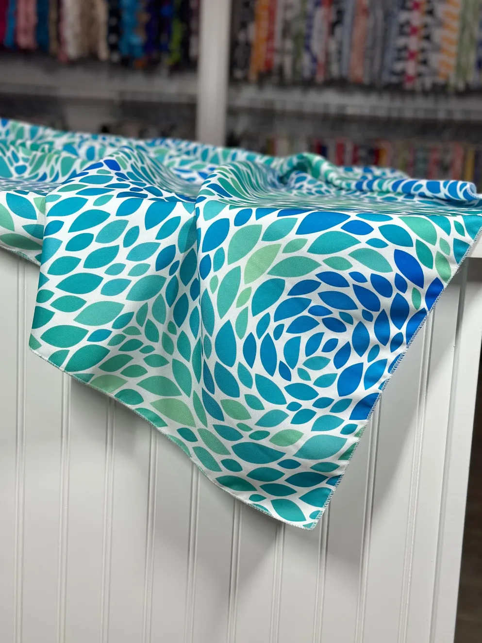 Locus Leaf (Poly Print) Table Linen in Blue