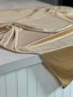 Lush Velvet Table Linen in Champagne