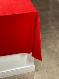 Lush Velvet Table Linen in Red
