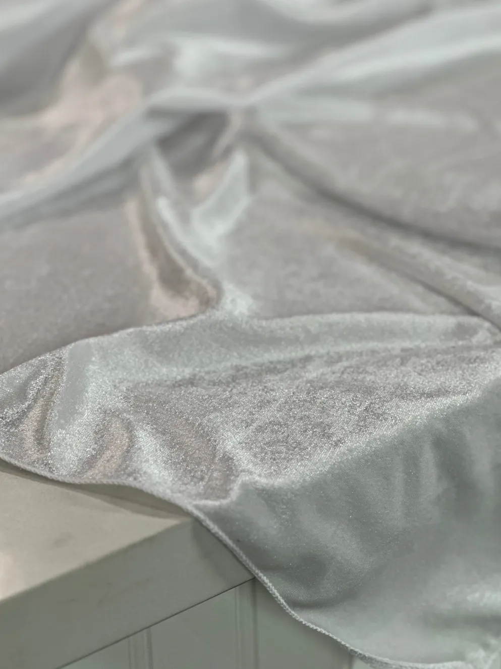 Lush Velvet Table Linen in White