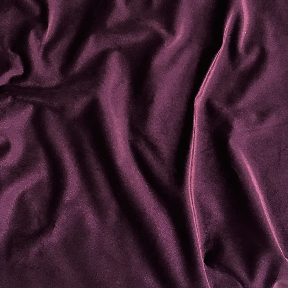 Luxury Plush Velvet Table Runner in Plum
