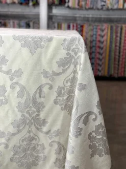 Madison Jacquard (Reversible) Table Linen in Champagne