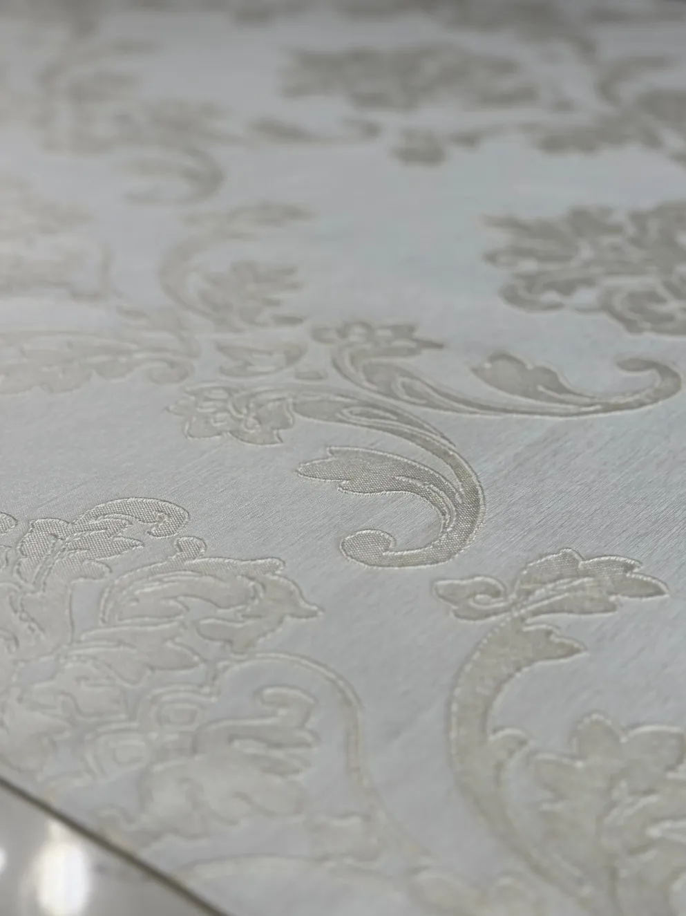 Madison Jacquard (Reversible) Table Linen in Champagne