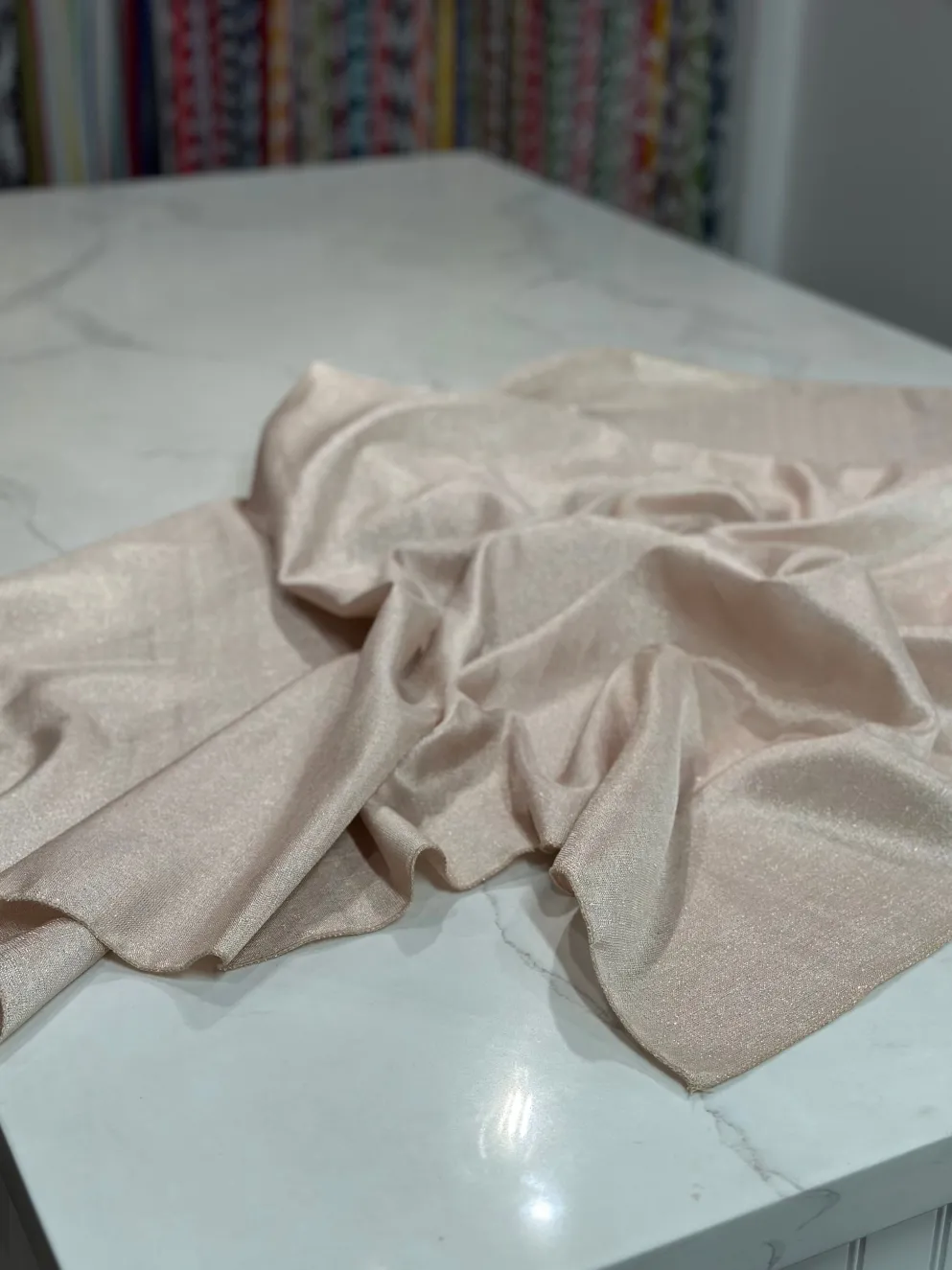 Metallic Burlap Table Linen in Champagne/Silver